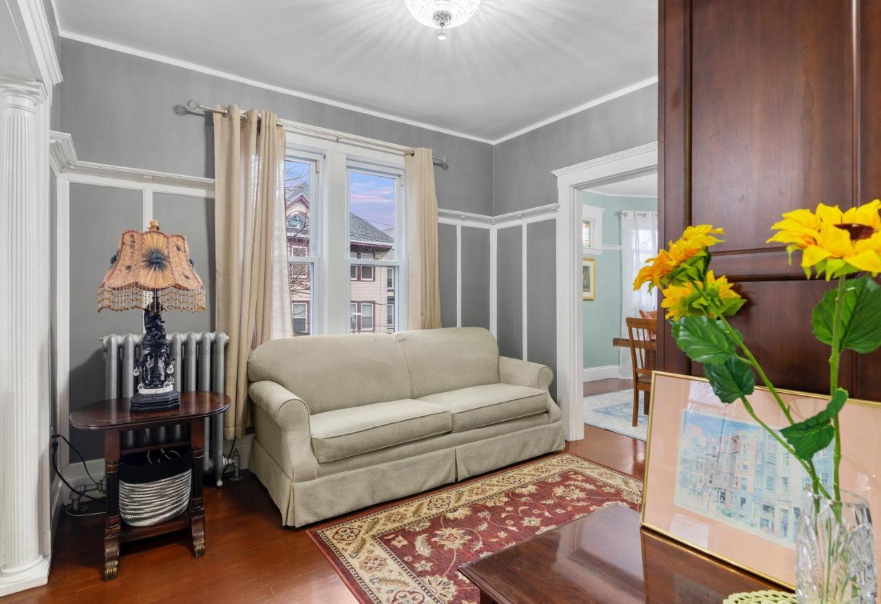 Bright & Spacious 2Br Apartment, Mins From Downtown Boston, Parking Экстерьер фото
